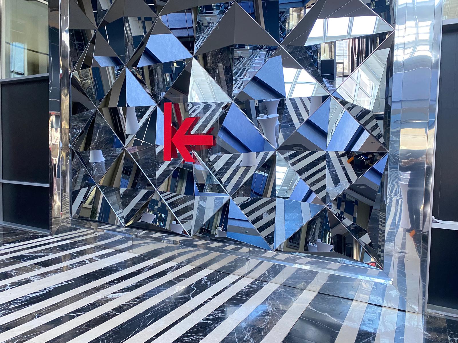 56e108d8-9677-450d-a174-432c899e0616