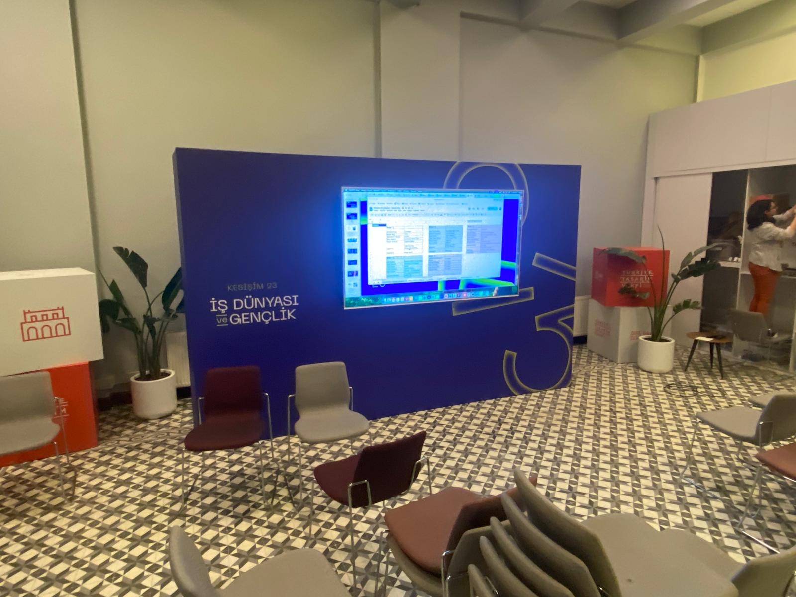 a05c5bcf-23e2-4e91-9ede-b7849509e5e3