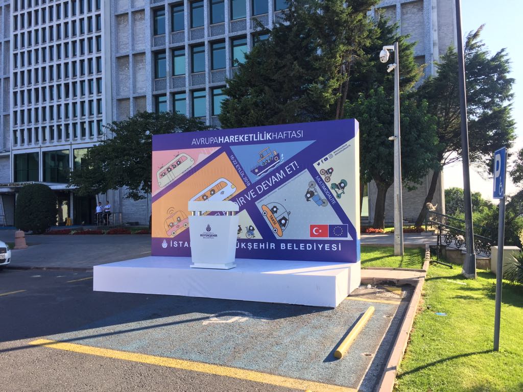 a2118dc7-f3aa-42a0-95aa-27702f94c071