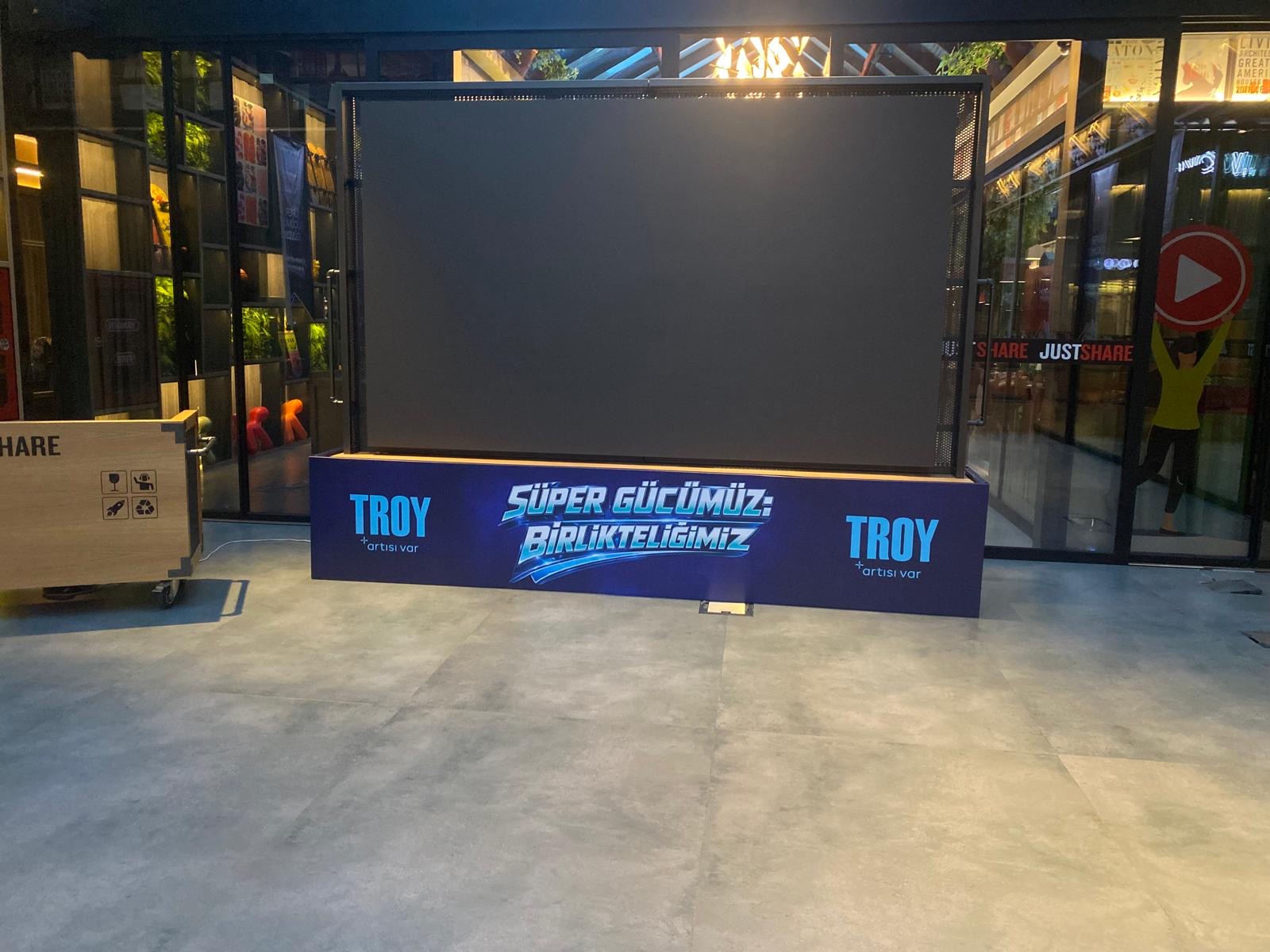 c714e09e-138e-4f2f-aafa-f9b759697e22