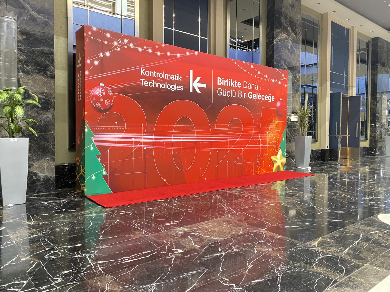 ea76f199-f910-4386-b6ce-209491fc1fc0